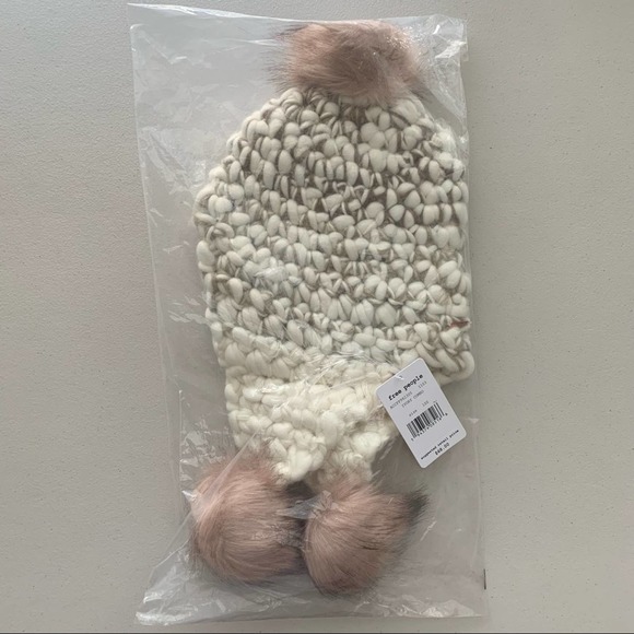 NWT Free People Snow Castle Trapper Pom Hat Ivory - Picture 3 of 6